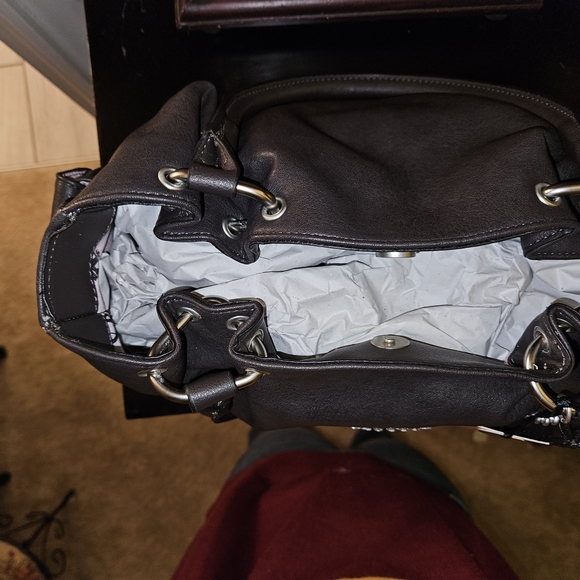 Juicy Couture Black Leather Shoulder Bag - Picture 6 of 10